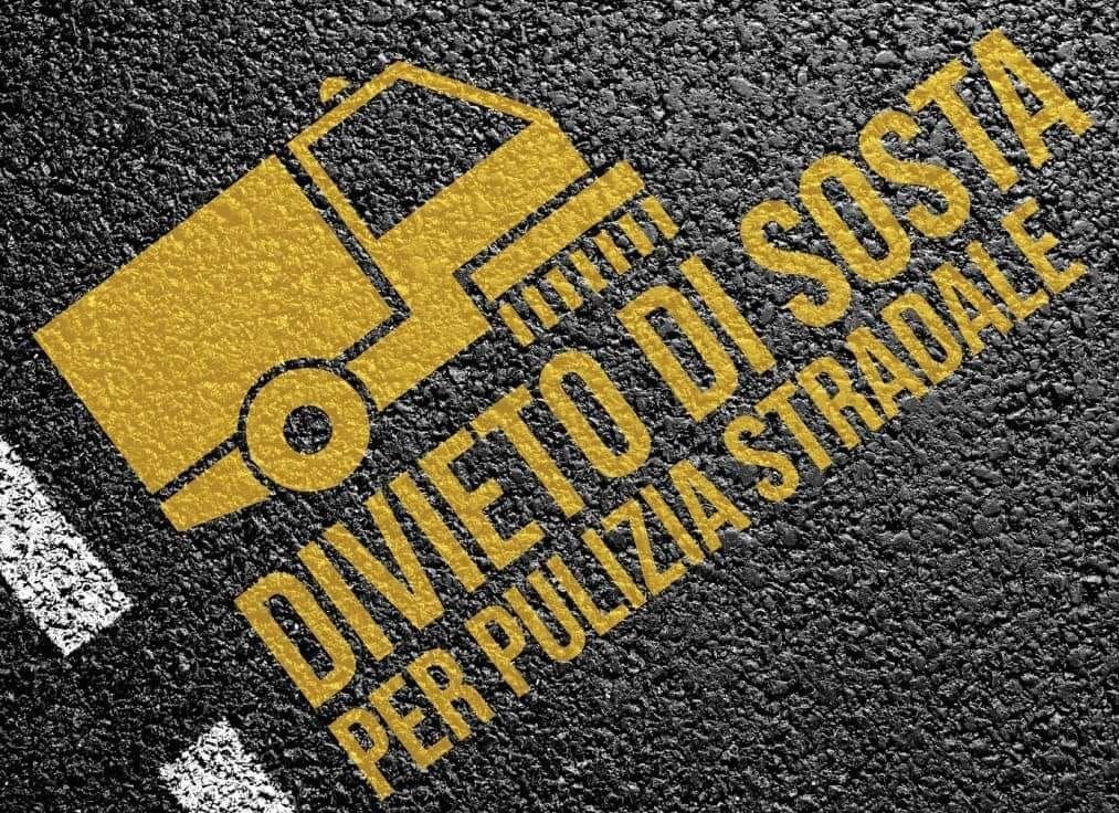 mezzo pulizia strade
